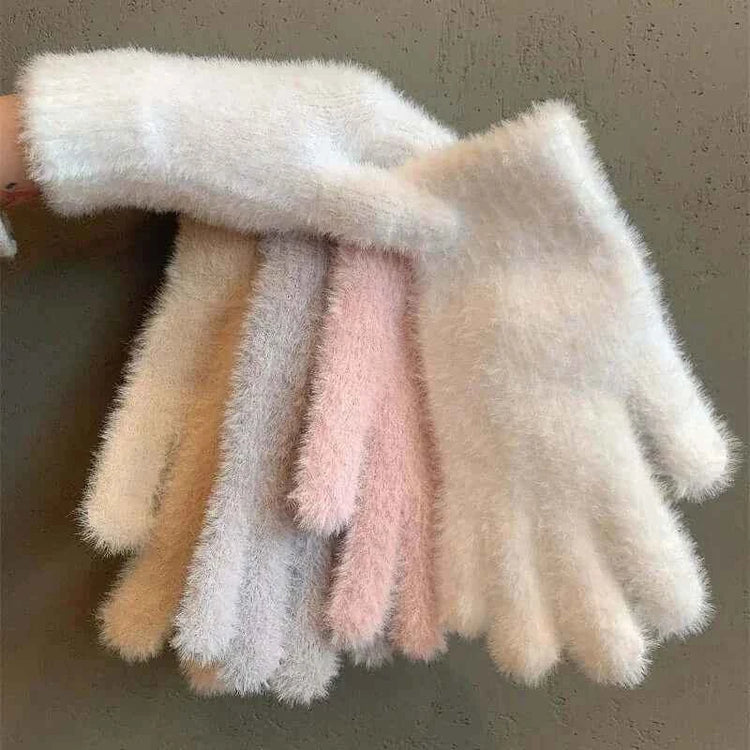Women’s Plush Winter Gloves – Soft, Warm & Cozy